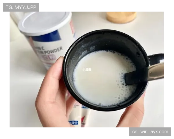 库里家冰箱里塞满蛋白粉，连女儿零食都是无糖的
